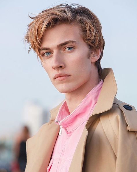 Thanks following me в Instagram: «Lucky Blue Smith by Alex Jackson ❤️ @luckybsmith #luckybluesmith #luckybsmith» Lucky B Smith, Blue Eyes Aesthetic, Blue Eyed Men, Captive Prince, Lucky Blue Smith, Lucky Blue, Character Inspiration Male, Blonde Boys, Blue Hair