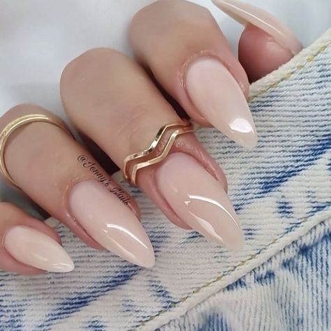 Ongles Beiges, Neutral Nails, Minimalist Nails, Classy Nails, Chic Nails, Dope Nails, Best Acrylic Nails, Gorgeous Nails, Cute Acrylic Nails