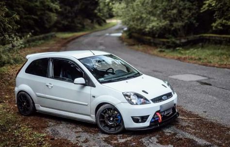 Ford Fiesta St Mk6, Ford Rs, Ford Fiesta St, River Plate, Car Ideas, Car Projects, Car Lover, Ford Focus, Beautiful Cars