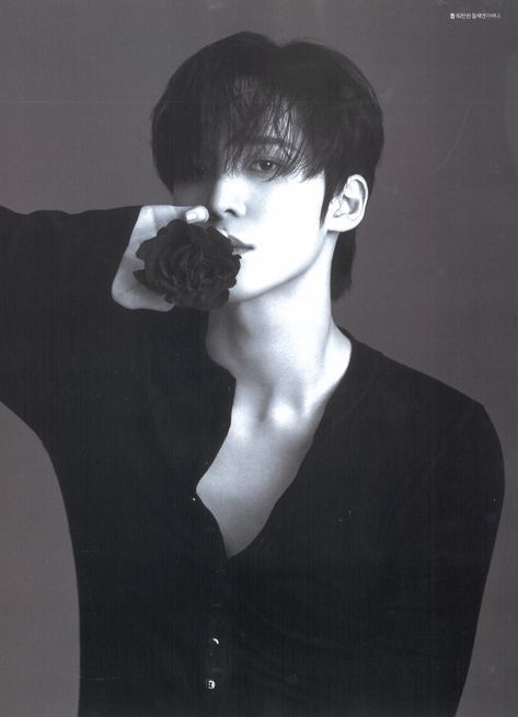 Yunho Ateez, Cosmopolitan, Magazine, On Twitter, Twitter, White, Black