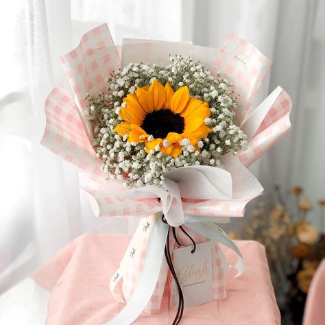 Small Sunflower Bouquet, Small Sunflower, Sunflower Bouquet, Online Florist, Sunflower Bouquets, Ipoh, The Sunflower, Small Bouquet, Aesthetic Gif