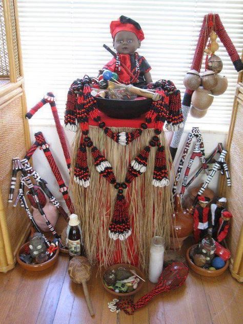 Eleggua Yoruba Orishas, African Traditional Religions, Orishas Yoruba, Papa Legba, Black Magic Love Spells, Afro Cuban, Black Magick, African Spirituality, Art Ancien