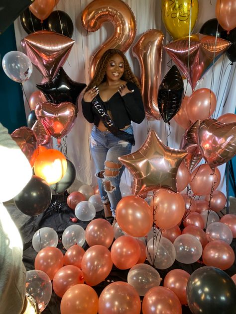 Various balloons, floating balloons, photoshoot, rose gold & black Rose Gold And Black Balloon Decor, Black Pink And Gold Balloon Garland, Rose Gold And Black Balloons, Black Balloon Birthday Photoshoot, Black Rosegold Balloon Decor, Balloons Photoshoot, 21st Birthday Decor, Black Photoshoot, Floating Balloons