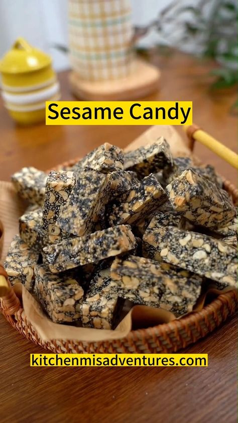 Sesame Candy, Chocolate Recipes Homemade, Protein Bar Recipes, Vegetarian Fast Food, Sweet Dishes Recipes, Nut Recipes, Quick Recipes Snacks, Sweet Snacks Recipes, Healthy Sweets Recipes