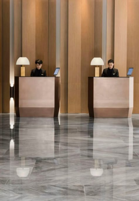 Hostess Desk, Front Desk Hotel, Reception Counter Design, Front Desk Design, Modern Hotel Lobby, Small Reception Desk, Hotel Reception Desk, Hotel Foyer, Hotel Lobby Design