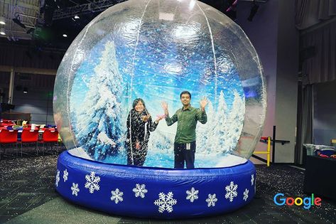 Human Size Snow Globe At Google Life Size Snow Globe, Human Snow Globe, Airport Ideas, Nyc Snow, Picture Booth, Christmas Float, Holiday Hotel, Christmas Float Ideas, Christmas Parade