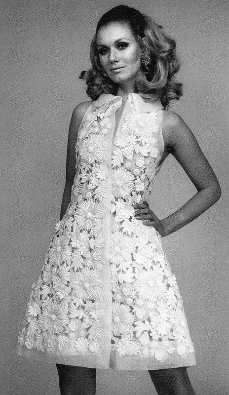 Fashion 60s, Fashion Europe, 1960s Dresses, 1960 Fashion, Fashion 1960s, Sixties Fashion, 60 Fashion, 60s Dress, Mod Fashion