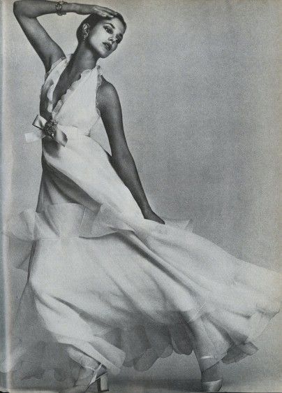 Fifties Wedding Dress, Dior Wedding Dresses, Chanel Wedding, Haute Couture Wedding Dress, Jean Shrimpton, And God Created Woman, Swinging London, Mia Farrow, David Bailey