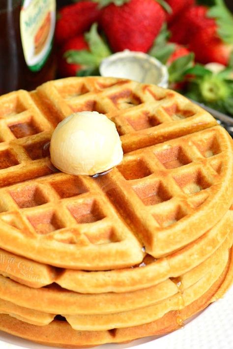 Breakfast Waffle Recipes, Buttermilk Waffles Recipe, Waffle Recipe Healthy, Easy Waffle Recipe, Buttermilk Waffles, Waffle Maker Recipes, Tater Tot Breakfast, Frozen Waffles, Waffles Recipe