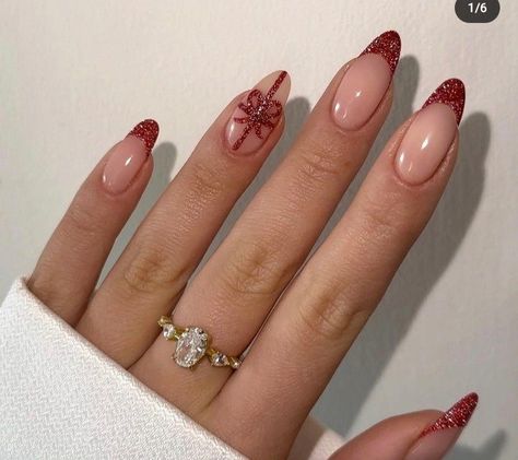 Red Nails Glitter, Red Christmas Nails, Cute Christmas Nails, Christmas Gel Nails, Festival Nails, Xmas Nails, Dream Nails, Christmas Nail, Pretty Acrylic Nails