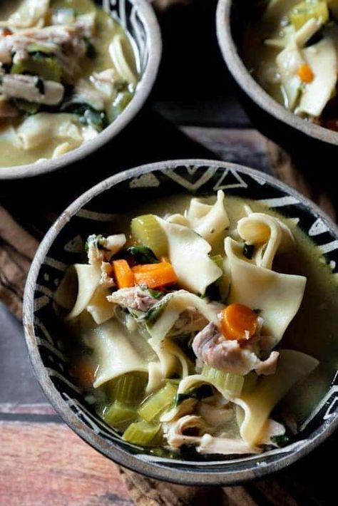 classic chicken noodle soup | chicken noodle soup | chicken soup Egg Noodle Chicken Soup, Leftover Turkey Noodle Soup, Jackfruit Chicken, Lemon Ginger Chicken, Vegan Chicken Noodle Soup, Classic Chicken Noodle Soup, Turkey Noodle Soup, Leg Quarters, Comforting Soup