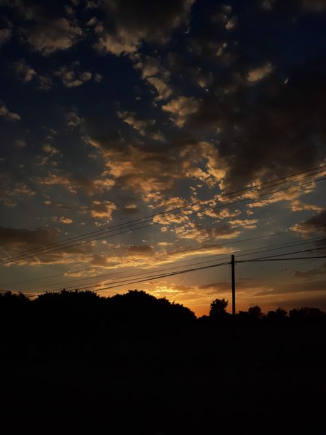 #aesthetic #aesthetics #cielo #wallpaper #paisajes #sun #sol #cielo #nubes #clauds #sunset #atardecer #México Boy Blurred Pic, Light Magic, Son Of God, New Hope, Sky Aesthetic, Looking Up, Night Skies, A R, Sun