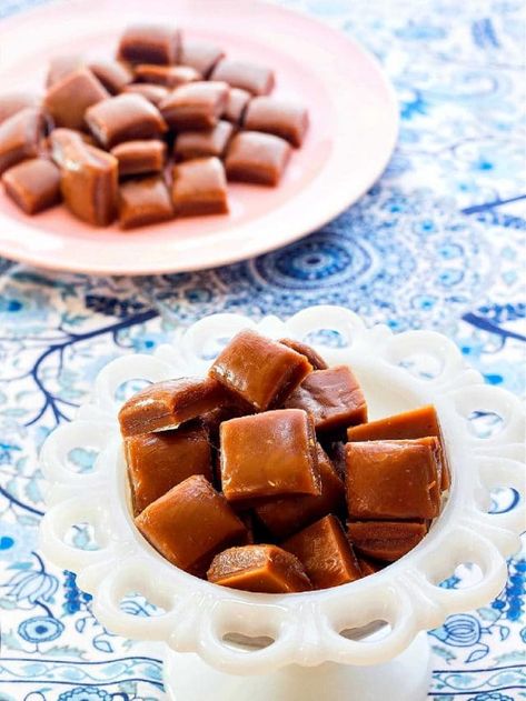 The Best Butterscotch Candy Recipe - Pastry Chef Online Butterscotch Cheesecake Recipe, Homemade Hard Candy, Homemade Butterscotch, Butterscotch Recipes, Candy Homemade, Butterscotch Ice Cream, Ice Cream Sauce, Hard Candy Recipes, Butterscotch Candy