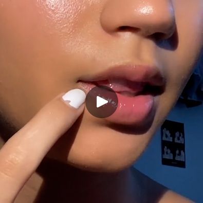 Double Lip Line, Lip Line, How To Line Lips, Diy Beauty, Lips, Beauty