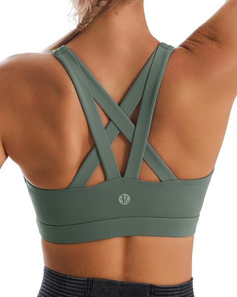 Strappy Sports Bras Medium Support Yoga Bra with Removable Cups Exercise Bras, Minimalist Wardrobe Essentials, Running Girl, Old Bras, Girls Sports Bras, Outfit Gym, Gym Bra, Best Sports Bras, Gym Aesthetic