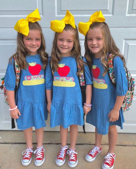 Quadruplets Aesthetic, Triplets Photography, Identical Quadruplets, First Day Of 1st Grade, Identical Triplets, The Cheerleaders, Multiples Baby, Triplet Babies, Twin Toddlers