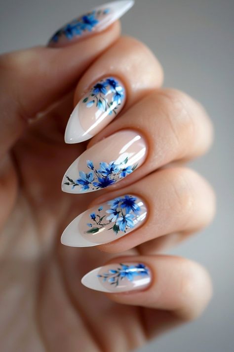 25 Blooming Blue Flower Nail Designs You Must Try! – aesthetiquelife.com Blue Flower Nail Designs, Blue Wedding Nails, Light Blue Nail Designs, Simple Spring Nails, Wedding Manicure, Latest Nail Designs, Baby Blue Nails, Nail Salon Design, Floral Nail Designs