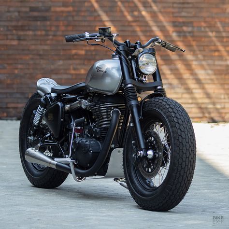 Raijin: A Royal Enfield Classic 500 bobber from West Java | Bike EXIF Hunter 350, Bobber Seat, Royal Enfield India, Royal Enfield Accessories, Royal Enfield Modified, Motor Custom, Bobber Style, Enfield Classic, Royal Enfield Bullet