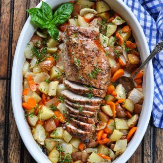 One Dish Garlic and Herb Pork Tenderloin Garlic And Herb Pork Tenderloin, Pork Recipes Healthy, Garlic Herb Pork Tenderloin, Herb Pork Tenderloin, Easy Pork Tenderloin Recipes, Easy Pork Tenderloin, Healthy Pork Recipes, Baked Pork Tenderloin, Calories In Vegetables