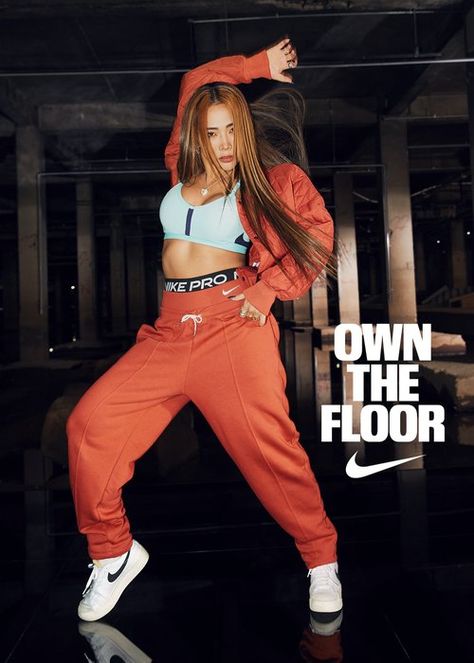 NIKE "OWN THE FLOOR" — veuxsavoir Fearless Photoshoot, Nike Shoot, Nike Editorial, Nike Photoshoot, Nike Commercial, Nike Dance, 33 Birthday, Street Fashion Photoshoot, Women Poses