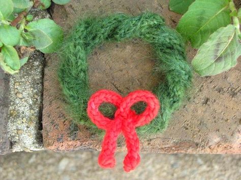 Strawberry Knitting, Knitted Leaf, Christmas Wreath Pattern, Owl Knitting, Knitted Snowman, Witches Broomstick, Leaf Knitting Pattern, Owl Knitting Pattern, Snail Pattern