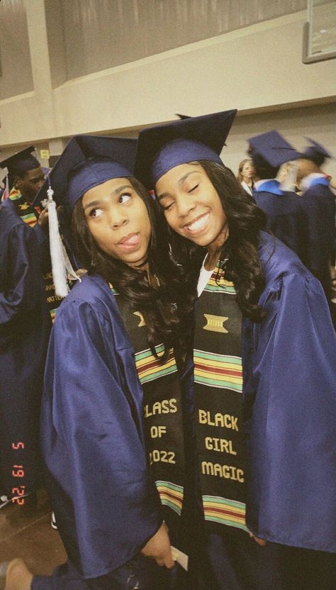 Asia And Aubree, Back To School Organization, High School Life, Graduation Caps, Grad Photos, School Organization, Band Workout, Graduation Cap, Senior Year