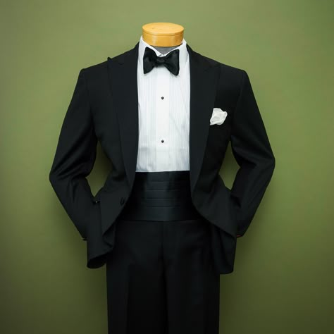 A classic black Samuelsohn tuxedo, Eton plissé shirt, white silk pocket square, pleated silk cummerbund, and silk bowtie make for a sharp, suave evening-wear look Cummerbund Tuxedo, Black Tie Optional Attire, Tuxedo Cummerbund, Creative Black Tie, Tuxedo Wedding Suit, Mens Formalwear, White Wedding Suit, Morning Coat, Stylish Men Wear