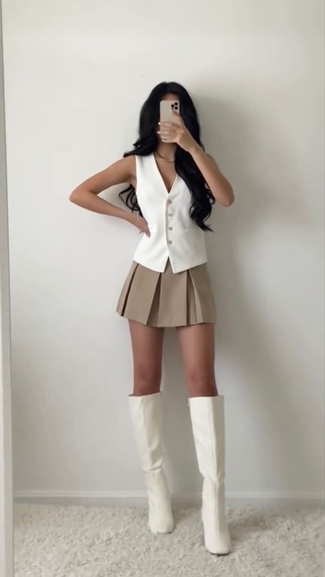 Beige Vest Outfits For Women, Fits Inspo, Fancy Outfits, Winter Outfits Women, Preppy Outfits, Looks Vintage, Elegant Outfit, Outfits Casuales, Fit Check