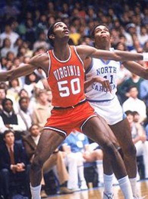 Ralph Sampson vs Sam Perkins #UVa #Hoos Uva Basketball, Basketball Memorabilia, College Basketball Players, Tarheels Basketball, Ralph Sampson, Michigan Sports, I Love Basketball, Action Images, Basketball History