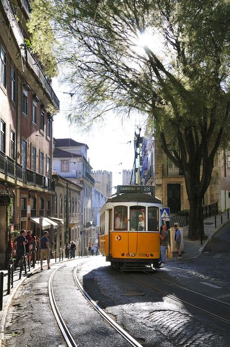 Portugal Vacation, Magic Places, Visit Portugal, Places In Europe, Portugal Travel, Lisbon Portugal, Urban Landscape, Wonderful Places, Lisbon