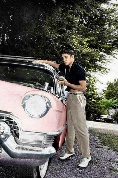 Elvis bought this second Cadillac Fleetwood in 1955 after his first 1954 pink and white car caught fire. It was repaired and is on display at Graceland. King Elvis Presley, I Love Elvis, Sean Leonard, Young Elvis, King Of Rock And Roll, Love Me Tender, Pink Cadillac, Elvis And Priscilla, Elvis Presley Photos