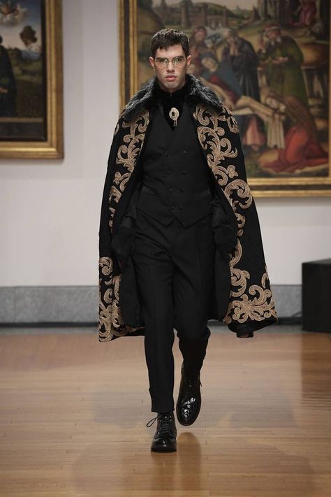 Dolce & Gabbana Alta Sartoria Channels Regal Booksmart Style with Pre-Fall '20 Collection Regal Outfits, Royal Clothing, Royal Outfits, Long Blazer, Outfits Men, Fantasy Clothing, Fantasy Fashion, Character Outfits, Mode Inspiration