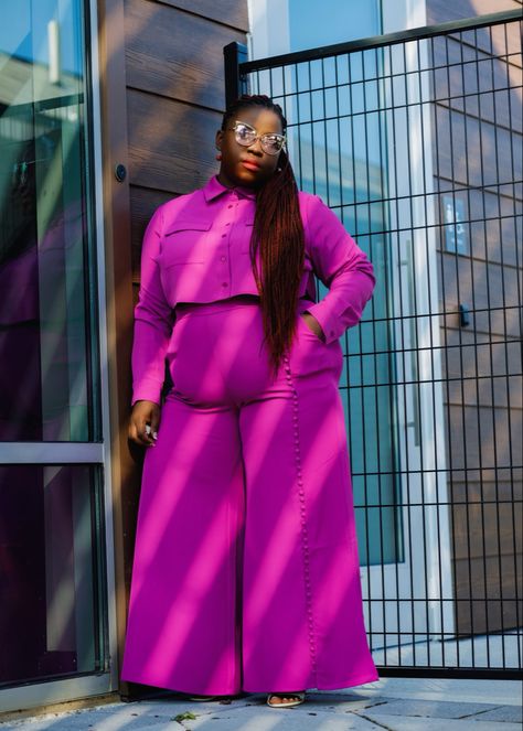 Cropped Blazer Plus Size, Pink Outfits Fall, Pink Wide Leg Pants Outfit, Pink Crop Top Outfit, Red Skirt Outfits, Fall Ootd, Monochrome Outfit, Purple Pants, Pink Crop Top