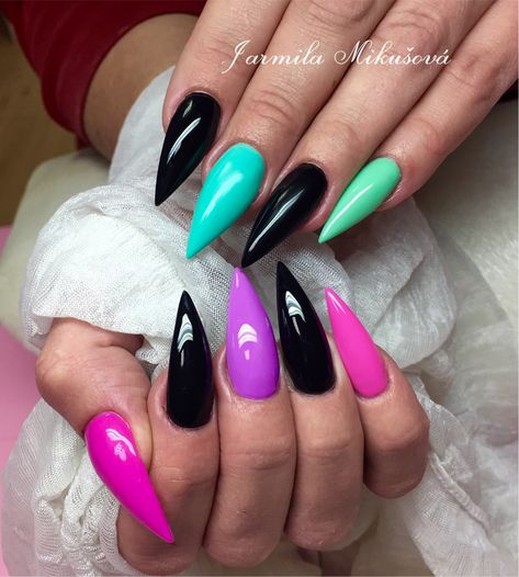 Black And Purple Nails, Pink Black Nails, Witchy Nails, Stunning Nails, 2024 Nails, Goth Nails, Colorful Nails, Dope Nail Designs, Simple Acrylic Nails