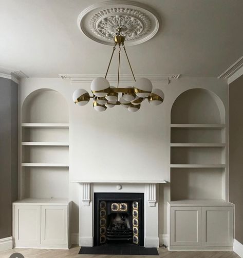 Arch Alcove Ideas Living Rooms, Curved Alcove Ideas Living Room, Arched Alcove Ideas Living Room, Alcove Arch, Victorian Terrace House Living Room, Arch Alcove, Terrace House Living Room, Lounge Shelving, Arched Alcove