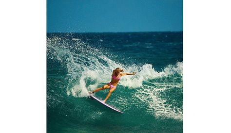 Quincy Davis Stephanie Gilmore, Surfing Aesthetic, Surf Fashion, Mavericks Surfing, Surf Girl, Ventura California, Surf Vibes, Billabong Surf, Surfer Girl Style