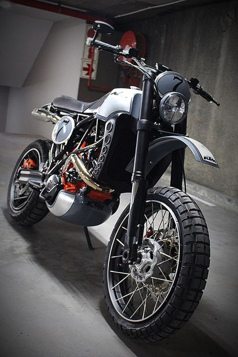 KTM 950 Desert Sled by FabMan Creations – BikeBound Ktm 950 Supermoto, On Any Sunday, Ktm 950, Scrambler Moto, Suzuki Dr650, Desert Sled, Roland Sands Design, Roland Sands, Twin Disc