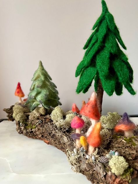 Felt tree skirt