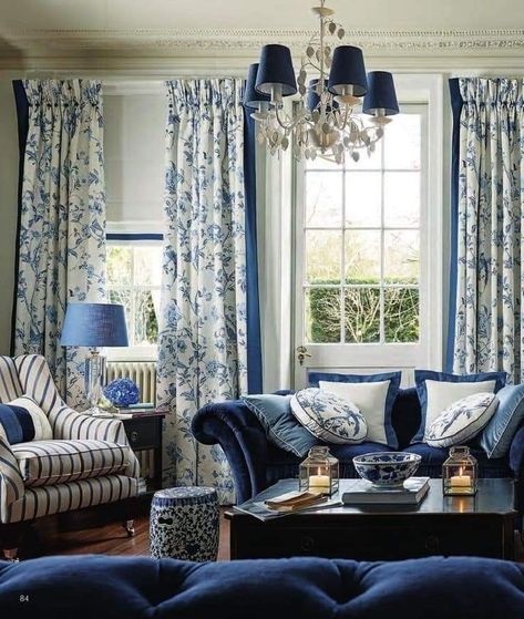 Blue And White Living Room, Blue Living Room Decor, French Country Living Room, Blue White Decor, Country Living Room, Blue Home Decor, White Living, White Living Room, Blue Living Room