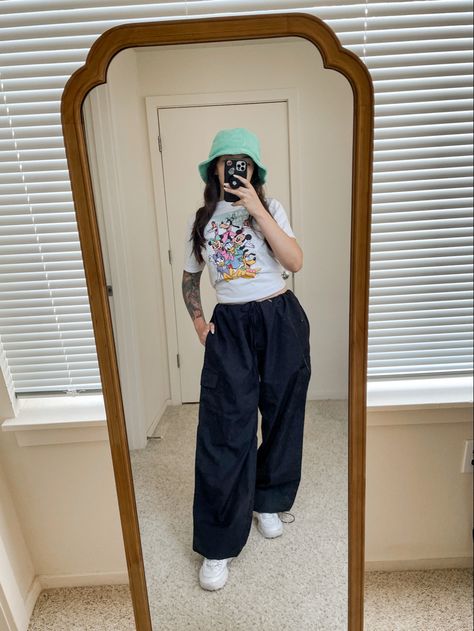 Image of Disney summer outfit with parachute pants bucket hat and graphic tee Disney Bucket Hat, Hat Outfit Summer, Disney Outfit Inspo, Disney Outfits Women, Bucket Hat Outfit, Disney Lifestyle, Disneyland Outfits, Disney Outfit, Mickey Mouse And Friends