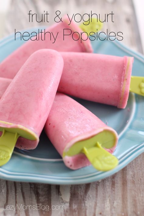 Home Made Popsicles Healthy, Homemade Popsicles Healthy, Fruit Yoghurt, Fruit Popsicle Recipes, Homemade Fruit Popsicles, Diy Popsicles, Healthy Popsicle Recipes, Fruit And Yogurt, Healthy Popsicles