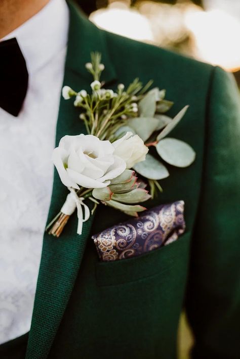 Industrial Luxe, English Country Garden Wedding, Country Garden Wedding, Green Wedding Suit, Buttonhole Flowers, Wedding Flower Ideas, Groom Buttonholes, Blue Winter Wedding, Button Holes Wedding