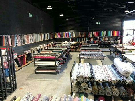 Mall Layout, Fabric Shop Display, Warehouse Organization, Fabric Warehouse, Fabric Store Displays, Fabric Store Design, Store Plan, Design Studio Workspace, Sewing Room Design