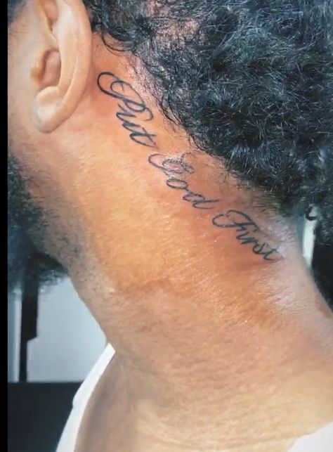 Name On Side Of Neck Tattoo, Men Small Neck Tattoo, Word Neck Tattoo Men, Side Neck Tattoo For Guys Ideas, Side Tattoos For Men, Side Face Tattoo, Behind Ear Tattoo Men, Word Neck Tattoos, Mens Side Tattoos