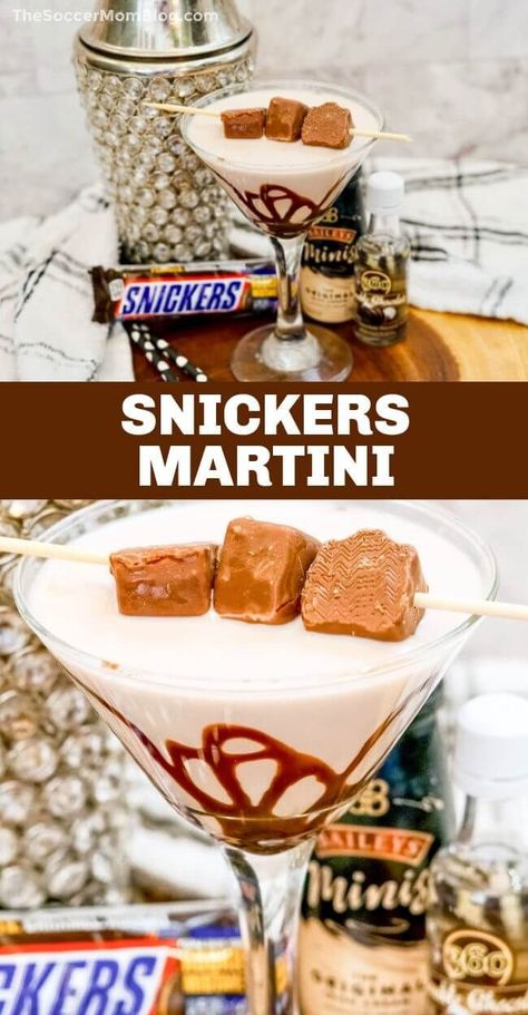 This decadent Snickers Martini tastes just like the candy bar, in liquid form! A delicious dessert cocktail for any occasion. This Snickers Martini recipe perfectly captures all of that chocolate caramel flavor, making a decadent dessert drink that tastes even better than the candy bar! Make this easy 3-ingredient cocktail recipe today! Fancy Martini Recipes, Snickers Martini Recipe, Snickers Drink, Snickers Martini, Chocolate Vodka, Snickers Candy Bar, Snickers Chocolate, Chocolate Martini, Snickers Bar