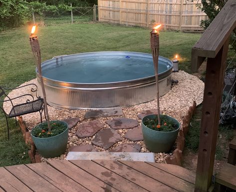 Diy Water Trough Pool, Stock Tank Landscape Ideas, Stock Tank Pool Ideas Backyards With Deck, Farm Pools Stock Tank, Cattle Tank Pool, Water Trough Pool Ideas, Stalk Tank Pool Ideas, Stock Tank Pool Landscape Ideas, Stock Tank Dog Pool