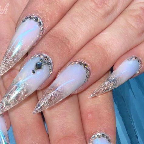 Jill Von H on Instagram: "Have an ice day �❄️ #icicles #iciclenails #frozennails #icenails #ombrenails #crystals #crystalnails #icecrystals #apresnails #winternails #airbrushnails #rhinestonenails #gelxnails #annarbor #annarbornails #annarborgelx #annarborapres" Icicle Nails, Frozen Nails, Airbrush Nails, Ice Crystals, Winter Nail Art, January 3, Winter Nail, Crystal Nails, Rhinestone Nails