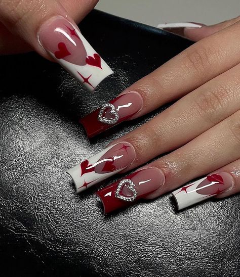 Romantic Nail Art, Valentine Day Nails, Punk Nails, Valentine Nails, Girly Acrylic Nails, Dope Nail Designs, Short Acrylic, Unique Acrylic Nails, Shein Outfits