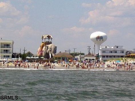 Margate Nj, Atlantic City Boardwalk, Nj Shore, Nj Beaches, Beach House Exterior, Beach House Plans, Houses Plans, South Jersey, Beach Cottage Style