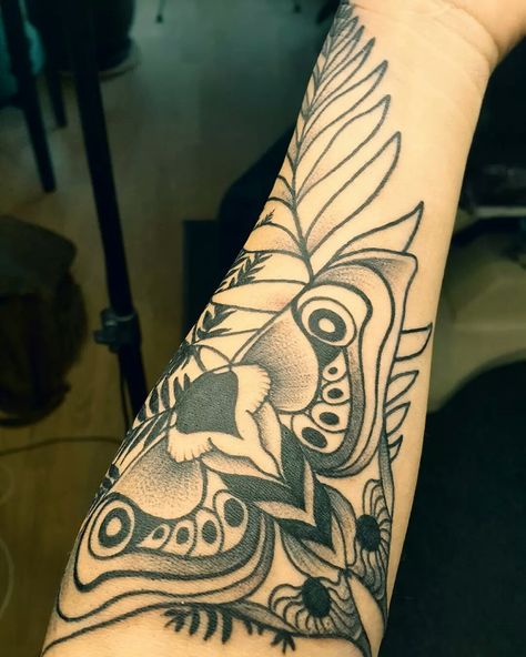 Ellie's Tattoo, Tlou Ellie, Moth Tattoo, Ellie Williams, One Day I Will, Deep Forest, My Tattoos, S Tattoo, My Tattoo